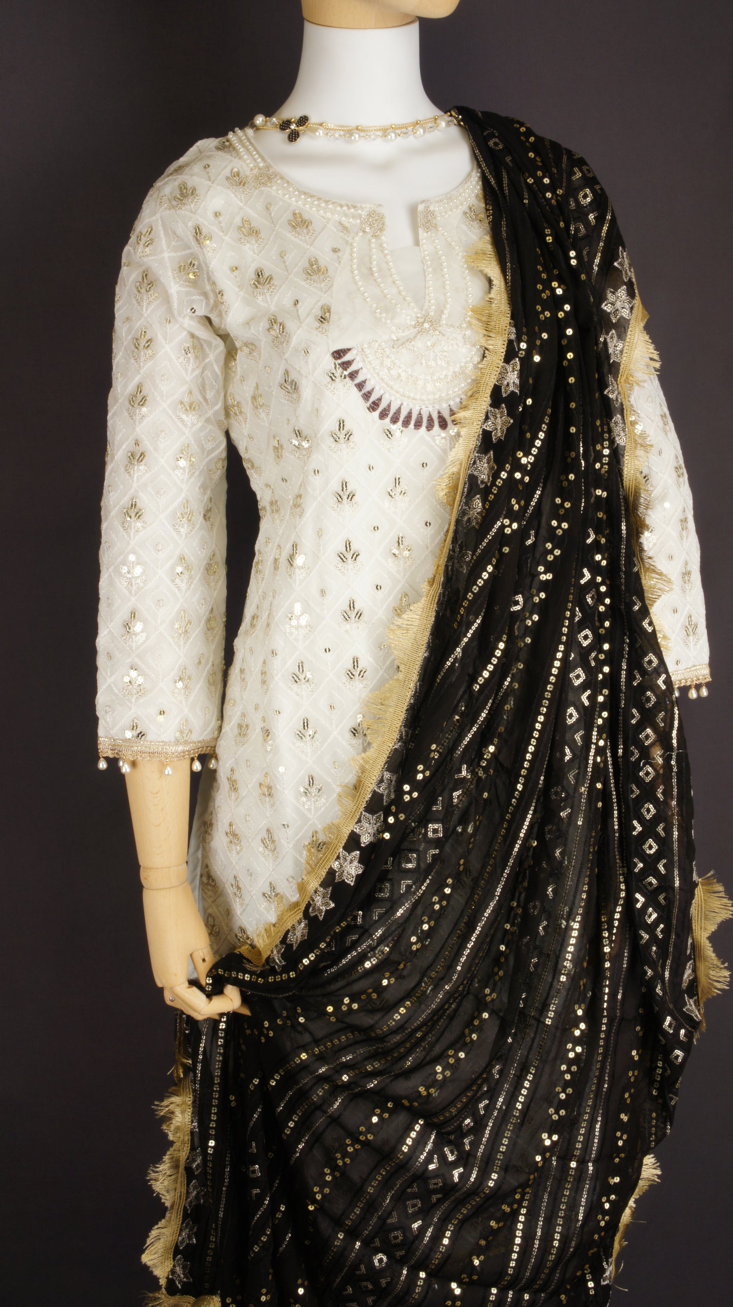 Royal Pearl Elegance